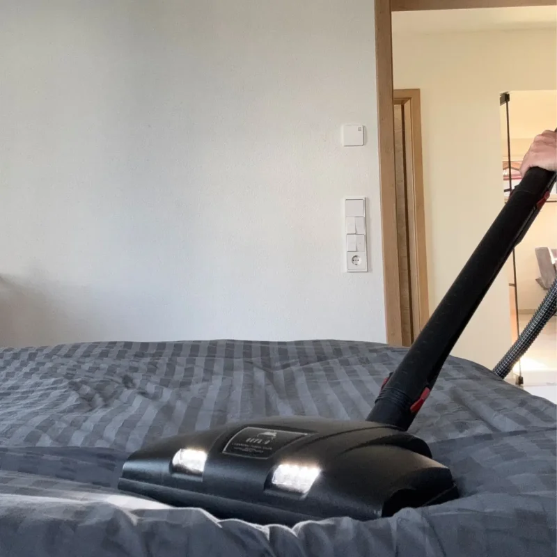 Matratzenreinigung mit einem HYLA
