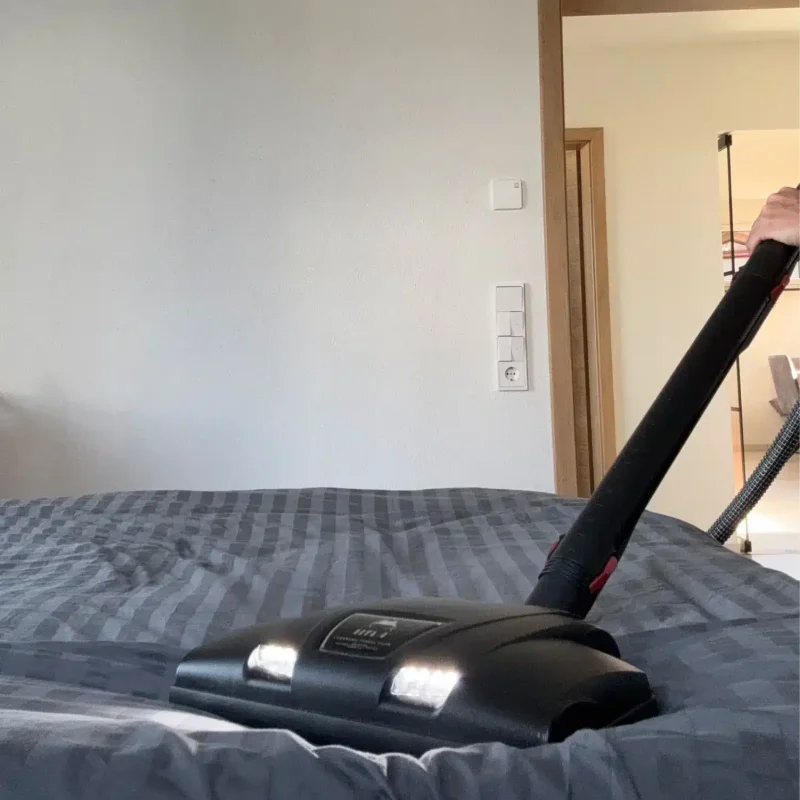 Matratzenreinigung mit einem HYLA